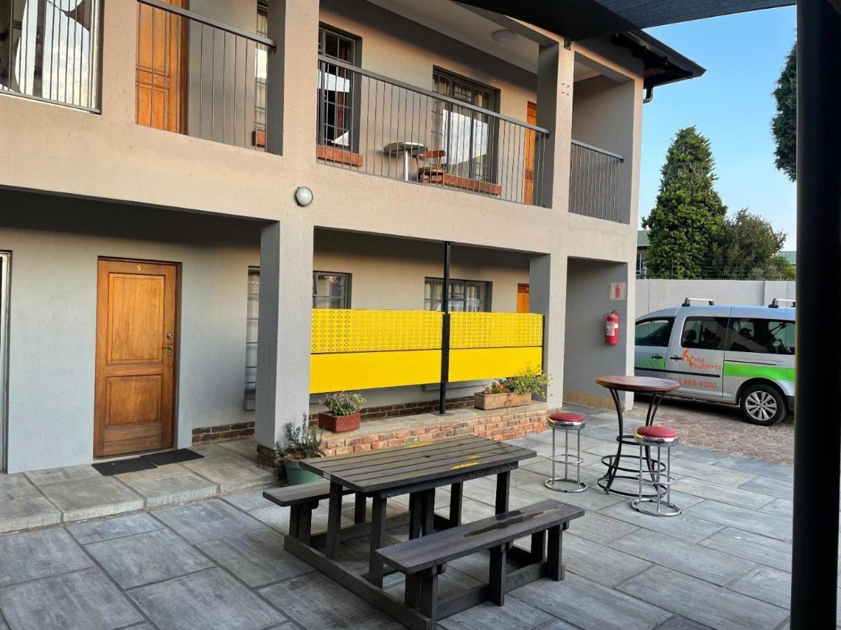 Africa Footprints Lodge Kempton Park Ngoại thất bức ảnh