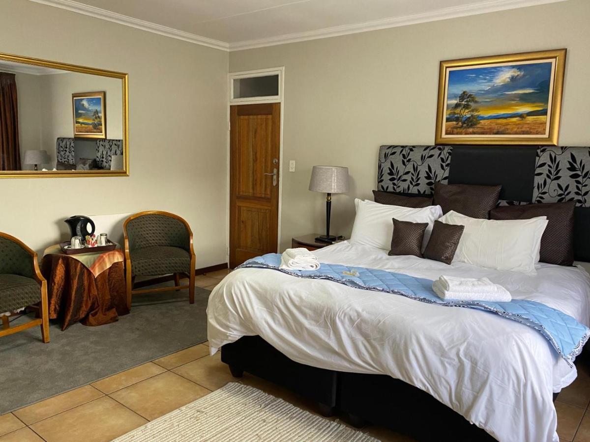 Africa Footprints Lodge Kempton Park Phòng bức ảnh