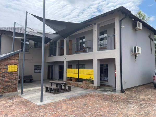Africa Footprints Lodge Kempton Park Ngoại thất bức ảnh