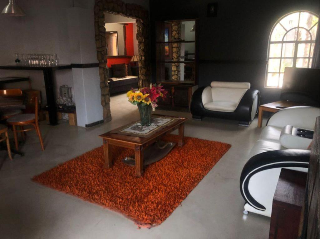 Africa Footprints Lodge Kempton Park Ngoại thất bức ảnh